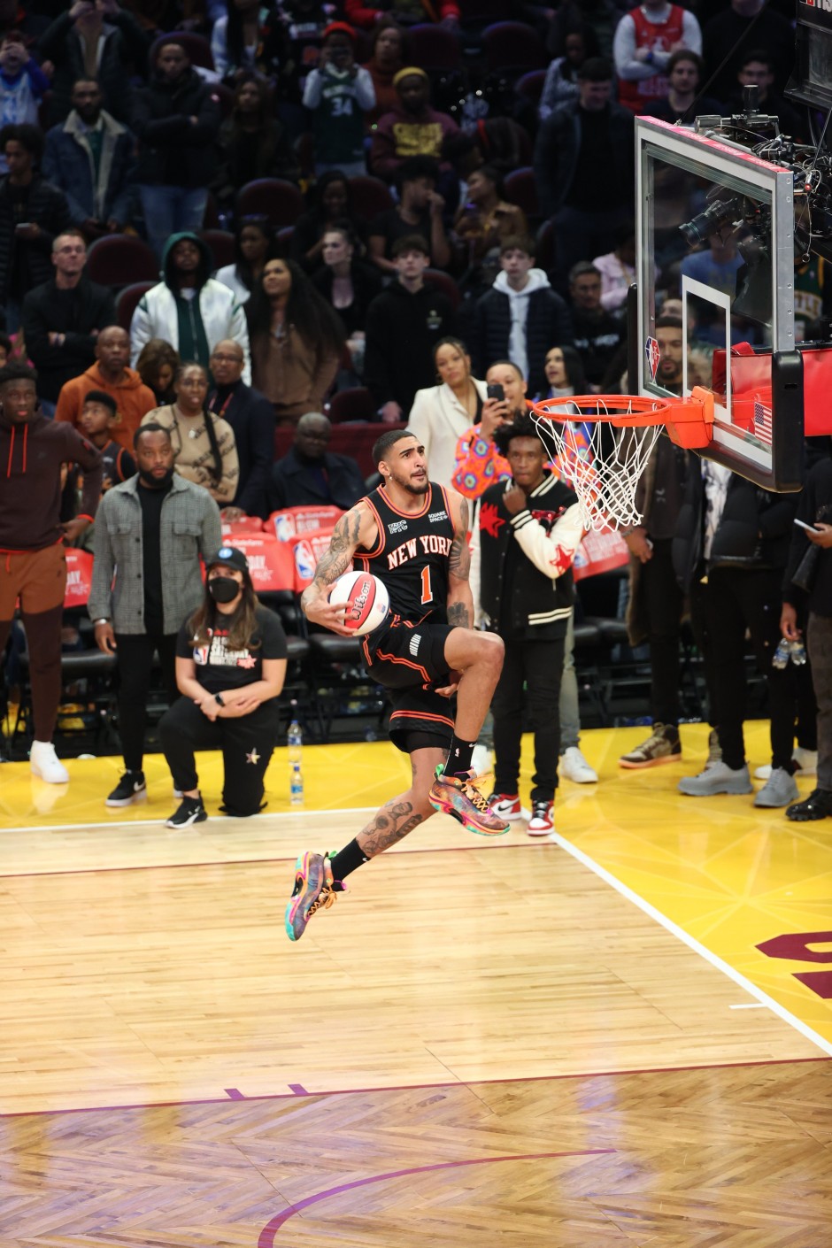 纳珍利精密机械logo设计案例